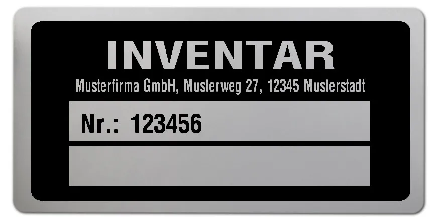 Inventaretiketten Material:Polyester-Folie Silberoptik matt Größe:68x34mm Kopfzeile:"Ihr Wunschtext" Fortlaufend nummerierte INVENTAR Etiketten auf PE-Folie hochglänzend weiß oder Silberoptik matt mit Ihrem Wunschtext als Adresszeile im Kontrastdruck. 